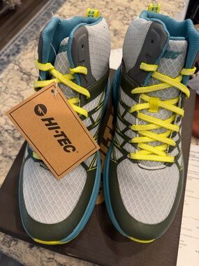 High-tech demolisher mid gray/neon green hiking boots size 9, new with box